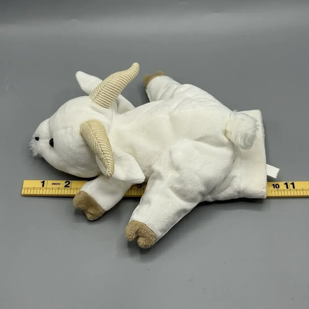 Caltoy white goat
